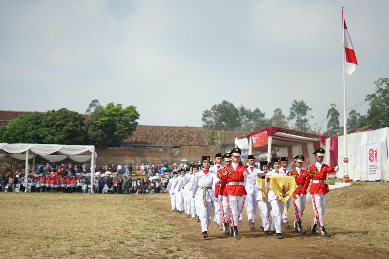 paskibra kecamatan cisurupan